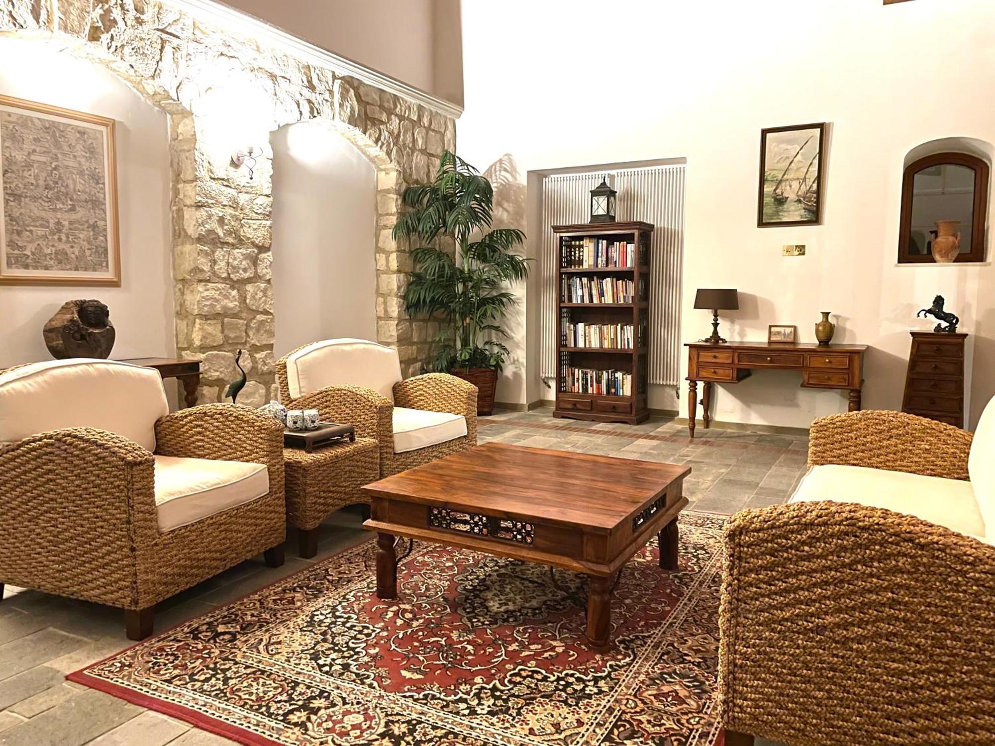 Beautiful Home Пафос Екстериор снимка