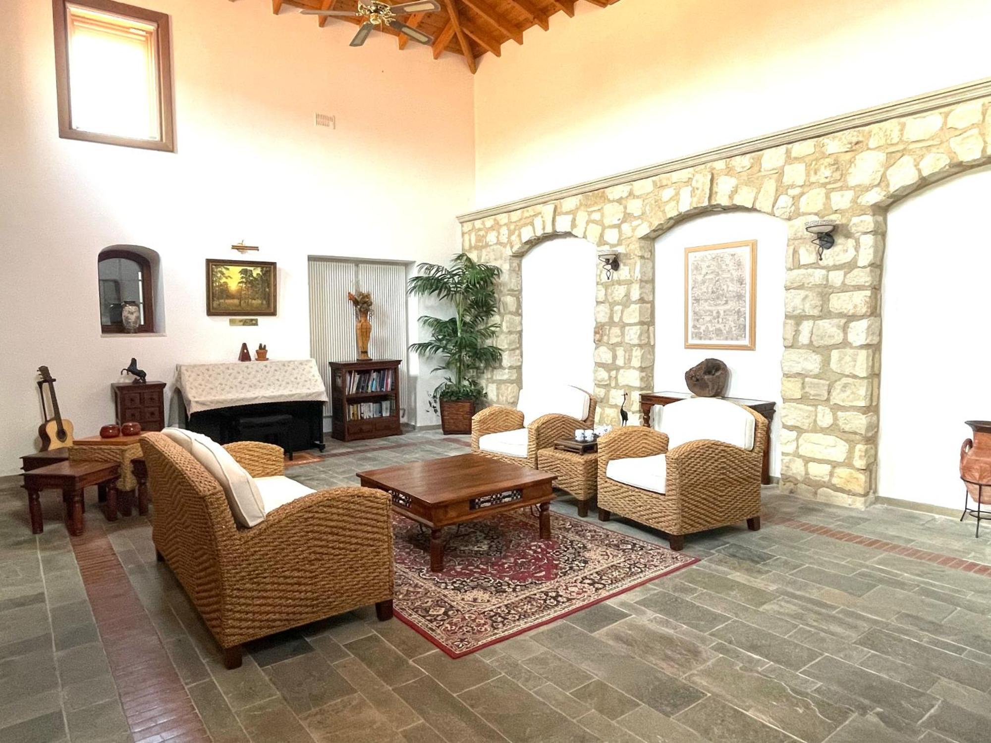 Beautiful Home Пафос Екстериор снимка